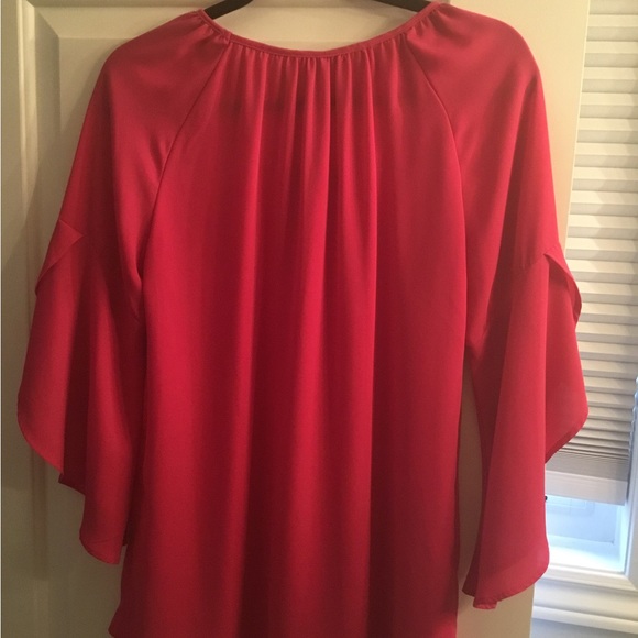 Fuchsia pink top M nice style casual or dress up - Picture 3 of 4